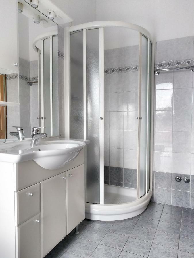 Apartment Skaline Malinska Eksteriør billede